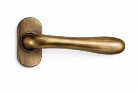 MEZZA MANIGLIA SERIE AMALFI C/ROSETTA OVALE DX BRONZATA